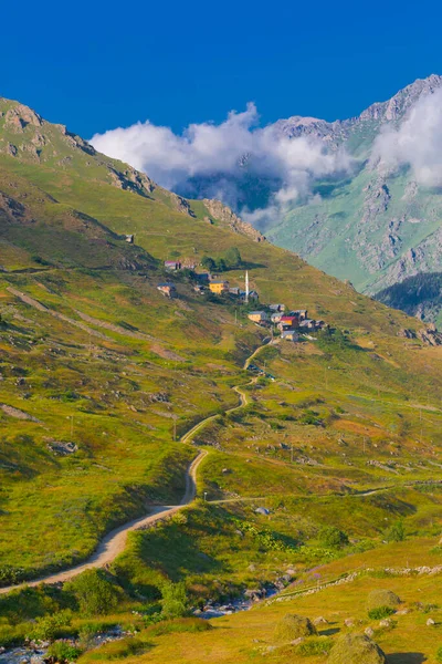 Kakar Dağları Nın Zor Zirvesi Olan Verenik Verenik Tir Bulut — Stok fotoğraf