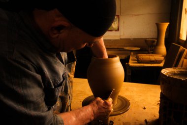 Toprak donanımı ve onun yapımı.