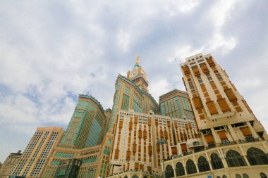 Suudi Arabistan, kutsal kabe ve minarelerin giriş kapısı - Suudi Arabistan