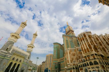 Suudi Arabistan, kutsal kabe ve minarelerin giriş kapısı - Suudi Arabistan