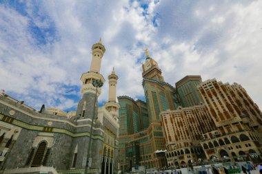 Suudi Arabistan, kutsal kabe ve minarelerin giriş kapısı - Suudi Arabistan