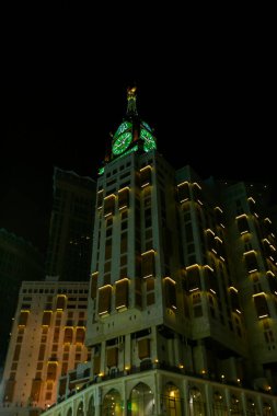 Müslümanların kutsal yeri, Kabe / Suudi Arabistan 'ın giriş kapısı ve minareleri.