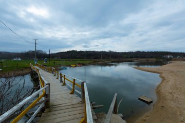 Kyky, Krklareli ilinin sınırları içinde bulunan ve doğal güzellikleriyle göze çarpan Vize ilçesine bağlı bir sahil kasabasıdır..