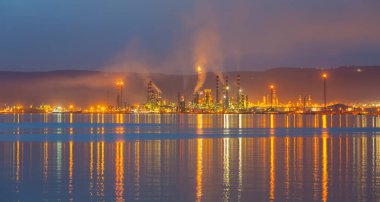 Türkiye Petrol Rafinerileri veya kısaca TPRA, 1983 Batman, zmir, İzmit 'teki dört kamu petrol rafinerisi ile Kirikkale şirketini birleştirerek bir çatı olarak kuruldu.