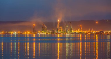 Türkiye Petrol Rafinerileri veya kısaca TPRA, 1983 Batman, zmir, İzmit 'teki dört kamu petrol rafinerisi ile Kirikkale şirketini birleştirerek bir çatı olarak kuruldu.