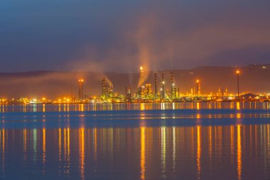 Türkiye Petrol Rafinerileri veya kısaca TPRA, 1983 Batman, zmir, İzmit 'teki dört kamu petrol rafinerisi ile Kirikkale şirketini birleştirerek bir çatı olarak kuruldu.