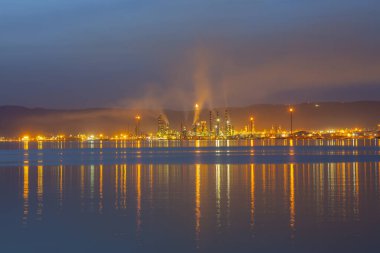 Türkiye Petrol Rafinerileri veya kısaca TPRA, 1983 Batman, zmir, İzmit 'teki dört kamu petrol rafinerisi ile Kirikkale şirketini birleştirerek bir çatı olarak kuruldu.