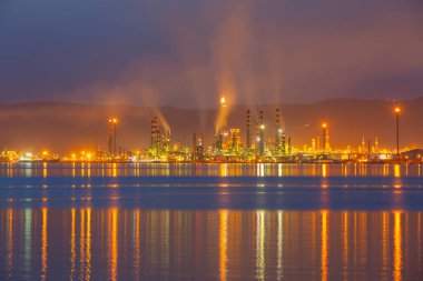 Türkiye Petrol Rafinerileri veya kısaca TPRA, 1983 Batman, zmir, İzmit 'teki dört kamu petrol rafinerisi ile Kirikkale şirketini birleştirerek bir çatı olarak kuruldu.