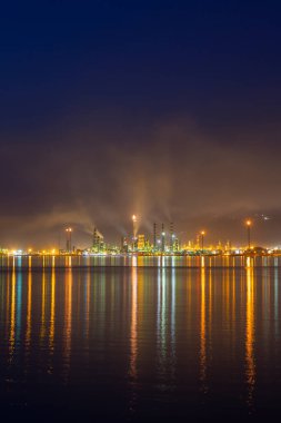 Türkiye Petrol Rafinerileri veya kısaca TPRA, 1983 Batman, zmir, İzmit 'teki dört kamu petrol rafinerisi ile Kirikkale şirketini birleştirerek bir çatı olarak kuruldu.