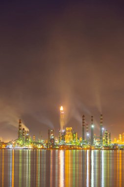 Türkiye Petrol Rafinerileri veya kısaca TPRA, 1983 Batman, zmir, İzmit 'teki dört kamu petrol rafinerisi ile Kirikkale şirketini birleştirerek bir çatı olarak kuruldu.