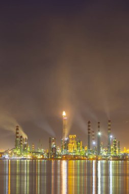 Türkiye Petrol Rafinerileri veya kısaca TPRA, 1983 Batman, zmir, İzmit 'teki dört kamu petrol rafinerisi ile Kirikkale şirketini birleştirerek bir çatı olarak kuruldu.