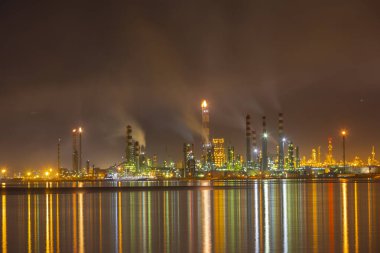 Türkiye Petrol Rafinerileri veya kısaca TPRA, 1983 Batman, zmir, İzmit 'teki dört kamu petrol rafinerisi ile Kirikkale şirketini birleştirerek bir çatı olarak kuruldu.