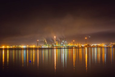 Türkiye Petrol Rafinerileri veya kısaca TPRA, 1983 Batman, zmir, İzmit 'teki dört kamu petrol rafinerisi ile Kirikkale şirketini birleştirerek bir çatı olarak kuruldu.