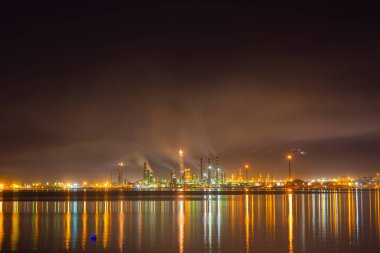 Türkiye Petrol Rafinerileri veya kısaca TPRA, 1983 Batman, zmir, İzmit 'teki dört kamu petrol rafinerisi ile Kirikkale şirketini birleştirerek bir çatı olarak kuruldu.