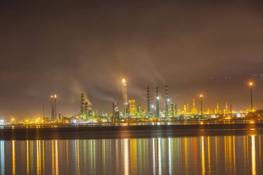 Türkiye Petrol Rafinerileri veya kısaca TPRA, 1983 Batman, zmir, İzmit 'teki dört kamu petrol rafinerisi ile Kirikkale şirketini birleştirerek bir çatı olarak kuruldu.