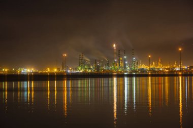 Türkiye Petrol Rafinerileri veya kısaca TPRA, 1983 Batman, zmir, İzmit 'teki dört kamu petrol rafinerisi ile Kirikkale şirketini birleştirerek bir çatı olarak kuruldu.