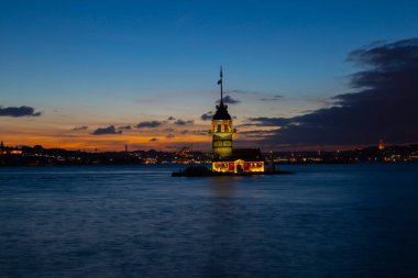 Maiden 's Tower, Salacak açıklarında, Marmara Denizi' ne yakın küçük bir adaya inşa edilmiş bir yapıdır. Efsanelere konu olan, çeşitli söylentilerin anlatıldığı yer..