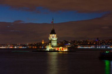 Bakire Kulesi, Salacak açıklarında, Boğaz açıklarında küçük bir adacık üzerine inşa edilmiş bir yapıdır.,