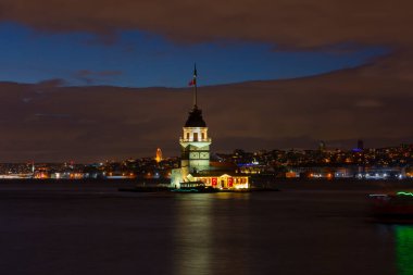 Bakire Kulesi, Salacak açıklarında, Boğaz açıklarında küçük bir adacık üzerine inşa edilmiş bir yapıdır.,