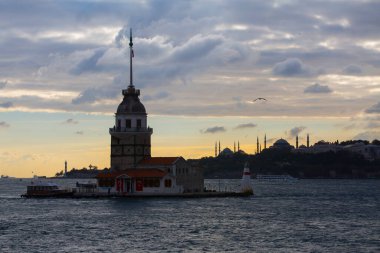 İstanbul, Boğaz, Uskudar. Osmanlı döneminin antik deniz feneri. Kız kulesi. (Bakire Kulesi) (Kiz Kulesi))