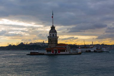İstanbul, Boğaz, Uskudar. Osmanlı döneminin antik deniz feneri. Kız kulesi. (Bakire Kulesi) (Kiz Kulesi))