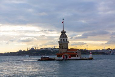 İstanbul, Boğaz, Uskudar. Osmanlı döneminin antik deniz feneri. Kız kulesi. (Bakire Kulesi) (Kiz Kulesi))