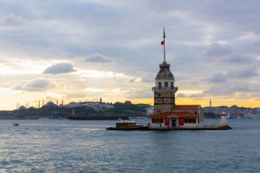 İstanbul, Boğaz, Uskudar. Osmanlı döneminin antik deniz feneri. Kız kulesi. (Bakire Kulesi) (Kiz Kulesi))
