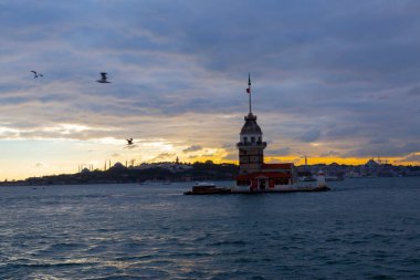İstanbul, Boğaz, Uskudar. Osmanlı döneminin antik deniz feneri. Kız kulesi. (Bakire Kulesi) (Kiz Kulesi))