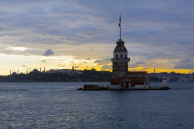 İstanbul, Boğaz, Uskudar. Osmanlı döneminin antik deniz feneri. Kız kulesi. (Bakire Kulesi) (Kiz Kulesi))