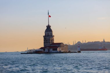 uskudar 'ın sembolü haline gelen kule, uskdar' da Bizans döneminden kalan tek çalışma..