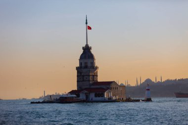 uskudar 'ın sembolü haline gelen kule, uskdar' da Bizans döneminden kalan tek çalışma..