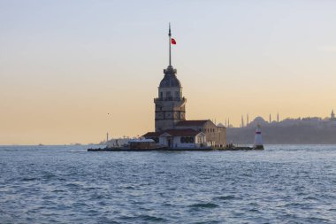 uskudar 'ın sembolü haline gelen kule, uskdar' da Bizans döneminden kalan tek çalışma..