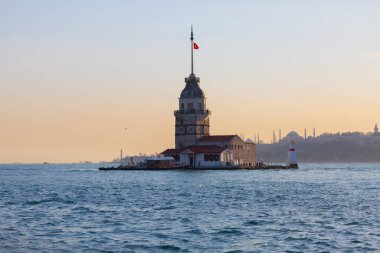 uskudar 'ın sembolü haline gelen kule, uskdar' da Bizans döneminden kalan tek çalışma..