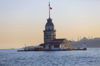 uskudar 'ın sembolü haline gelen kule, uskdar' da Bizans döneminden kalan tek çalışma..