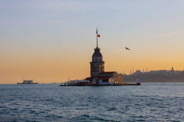 uskudar 'ın sembolü haline gelen kule, uskdar' da Bizans döneminden kalan tek çalışma..