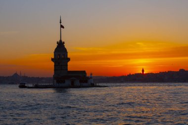 uskudar 'ın sembolü haline gelen kule, uskdar' da Bizans döneminden kalan tek çalışma..