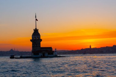 uskudar 'ın sembolü haline gelen kule, uskdar' da Bizans döneminden kalan tek çalışma..