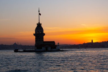 uskudar 'ın sembolü haline gelen kule, uskdar' da Bizans döneminden kalan tek çalışma..