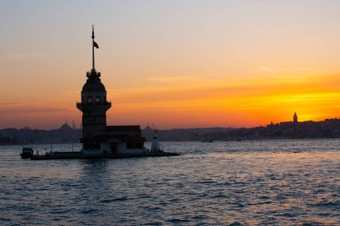 uskudar 'ın sembolü haline gelen kule, uskdar' da Bizans döneminden kalan tek çalışma..