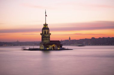 uskudar 'ın sembolü haline gelen kule, uskdar' da Bizans döneminden kalan tek çalışma..