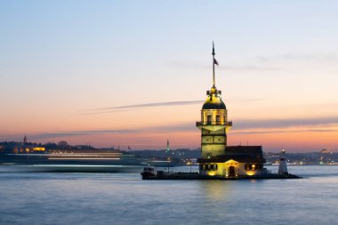 uskudar 'ın sembolü haline gelen kule, uskdar' da Bizans döneminden kalan tek çalışma..