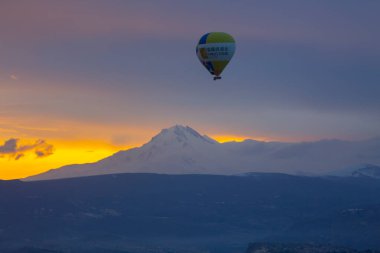 Kapadokya bölgesi, doğa ve tarihin birleştiği yerdir..
