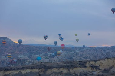 Kapadokya bölgesi, doğa ve tarihin birleştiği yerdir..