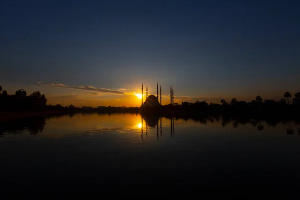 Центральна Мечеть Сабанці Англ Sabanci Central Mosque Мечеть Відкрита 1998 — стокове фото