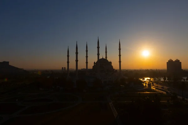 Die Sabanci Zentralmoschee Ist Eine Moschee Die 1998 Reatbey Viertel — Stockfoto