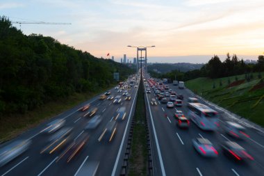 Fatih Sultan Mehmet Köprüsü, İstanbul 'da Kavack ile Hisarst arasında Asya ile Avrupa' yı İstanbul Köprüsü 'nden sonra ikinci kez birbirine bağlayan asma köprü.