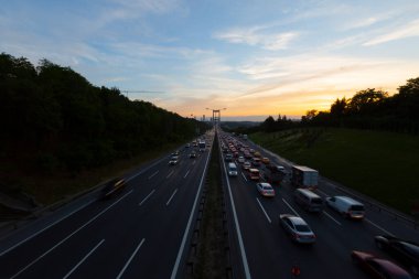 Fatih Sultan Mehmet Köprüsü, İstanbul 'da Kavack ile Hisarst arasında Asya ile Avrupa' yı İstanbul Köprüsü 'nden sonra ikinci kez birbirine bağlayan asma köprü.