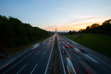 Fatih Sultan Mehmet Köprüsü, İstanbul 'da Kavack ile Hisarst arasında Asya ile Avrupa' yı İstanbul Köprüsü 'nden sonra ikinci kez birbirine bağlayan asma köprü.