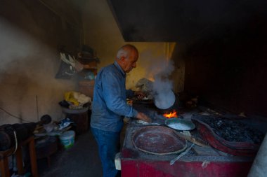 teneke ustası ve bakır işi
