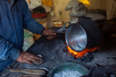 teneke ustası ve bakır işi